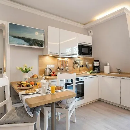 Strandblick 6 *