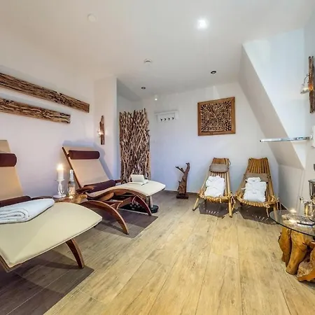 Strandblick 6 *